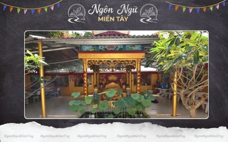 Mộ thờ ông Tăng Chủ tại đình Thới Sơn